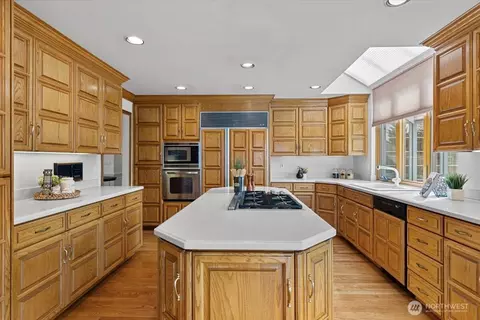 Kitchen - 23419 SE 406th St, Enumclaw, WA 98022 photo 6 of 6