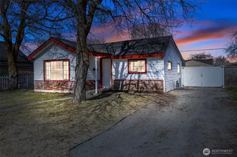 2807 E Heroy Ave, Spokane, WA 99207 photo 6