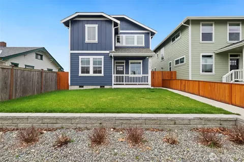 6444 S Lawrence St, Tacoma, WA 98409