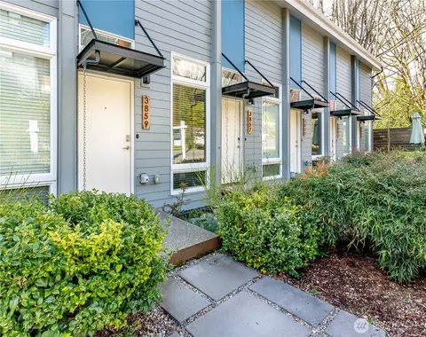 3859 21st Ave SW, Seattle, WA 98106