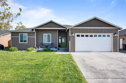 3517 W Glenmoor Dr, Moses Lake, WA 98837