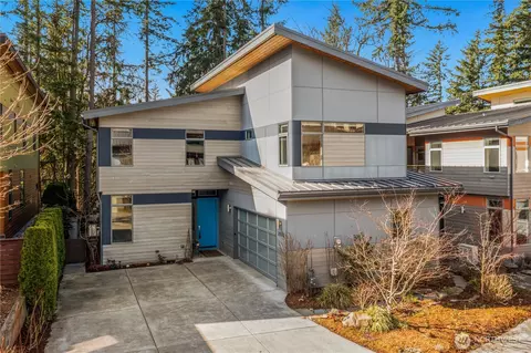 21976 SE 31st Ct, Sammamish, WA 98075