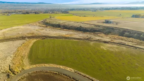 1681 Edge Bluff Loop, Ellensburg, WA 98926