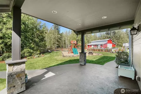Exterior - 31833 SE Lake Walker Rd, Enumclaw, WA 98022 photo 9 of 12
