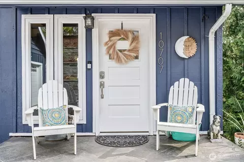 10707 Moller Dr NW, Gig Harbor, WA 98332