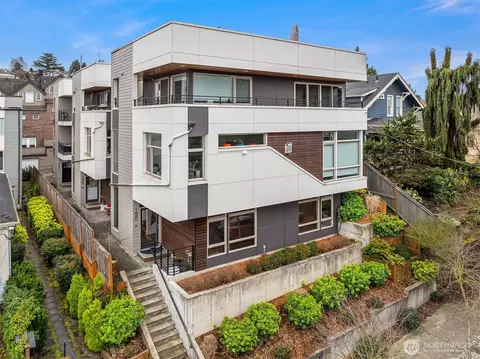 1820 11th Ave W #C, Seattle, WA 98119