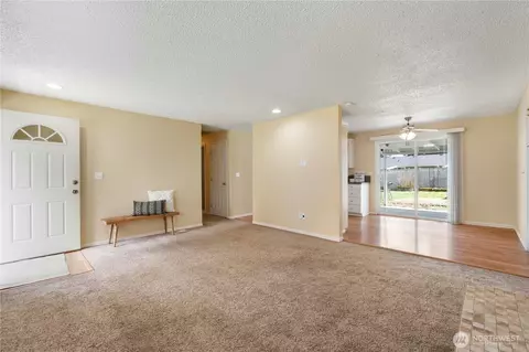 19321 Crescent Dr E, Spanaway, WA 98387 photo 9