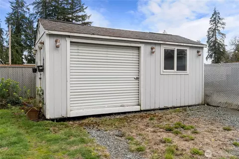 19321 Crescent Dr E, Spanaway, WA 98387 photo 32