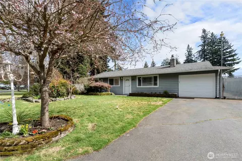 19321 Crescent Dr E, Spanaway, WA 98387 photo 2