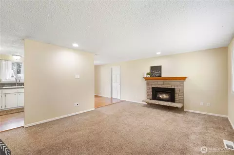19321 Crescent Dr E, Spanaway, WA 98387 photo 7