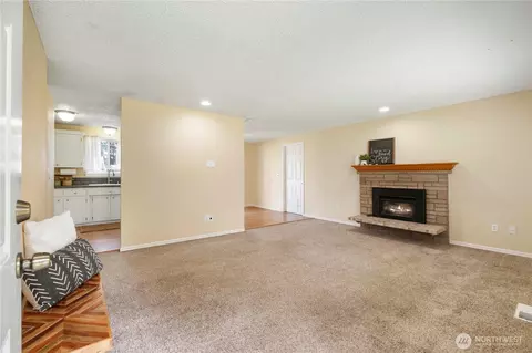 19321 Crescent Dr E, Spanaway, WA 98387 photo 10