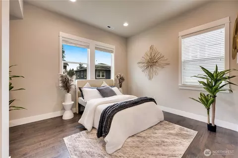 Bedroom - 21813 33rd Dr SE, Bothell, WA 98021 photo 1 of 4
