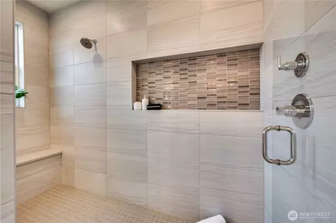 Bath - 21813 33rd Dr SE, Bothell, WA 98021 photo 6 of 8