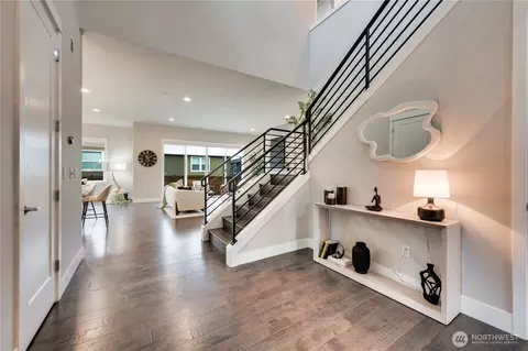 Entry Way - 21813 33rd Dr SE, Bothell, WA 98021 photo 2 of 2