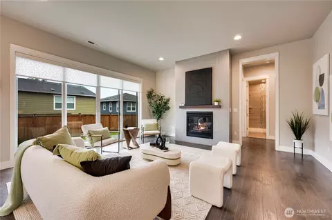 Living - 21813 33rd Dr SE, Bothell, WA 98021 photo 2 of 6