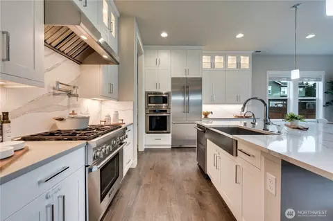 Kitchen - 21813 33rd Dr SE, Bothell, WA 98021 photo 5 of 6