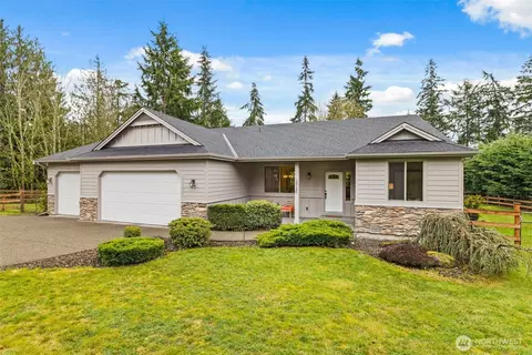 18126 Rhodes Lake Rd E, Bonney Lake, WA 98391