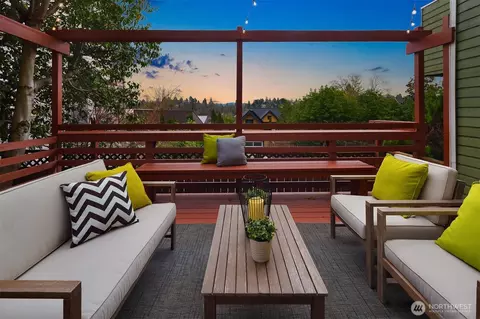 1812 25th Ave #A, Seattle, WA 98122