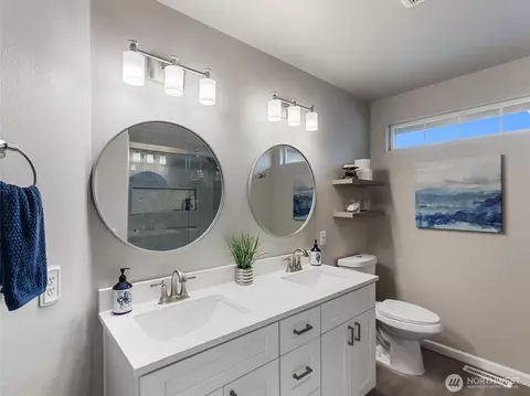 Bath - 4302 136th St SE, Mill Creek, WA 98012 photo 6 of 6