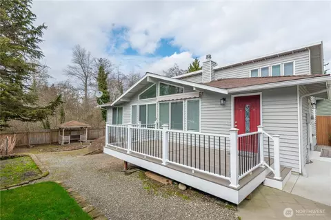 Exterior - 9232 1st Dr SE, Everett, WA 98208 photo 9 of 9
