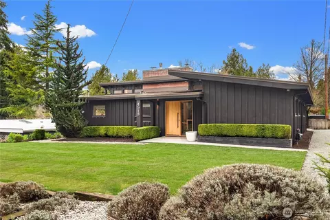 4518 SW Director St, Seattle, WA 98136
