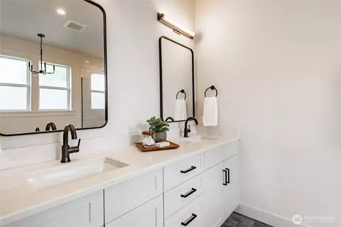 Bath - 2475 River Rock Dr, Everson, WA 98247 photo 2 of 5
