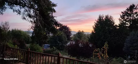 286 Parkside Dr, Camano Island, WA 98282