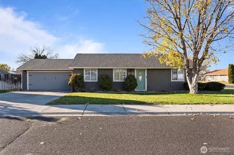 1132 S Bobbi Dr, Moses Lake, WA 98837