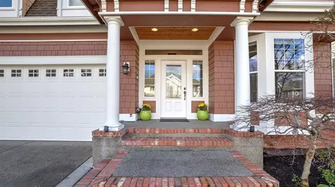 1827 SE 8th St, Renton, WA 98057