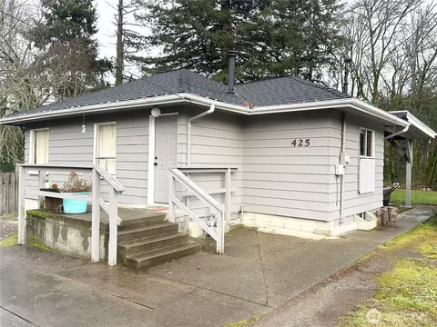 425 Tracy Ave N, Port Orchard, WA 98366