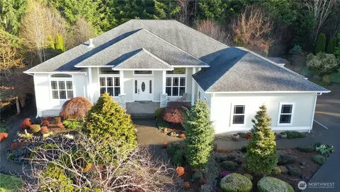50 Holbrook Ln, Aberdeen, WA 98520