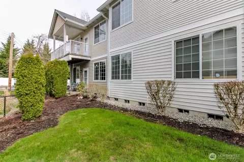 1002 9th Ave SE #C101, Puyallup, WA 98372