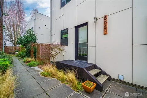 505 S Cloverdale St #D, Seattle, WA 98108