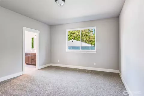 Bedroom - 716 Tipsoo Loop S, Rainier, WA 98576 photo 7 of 7