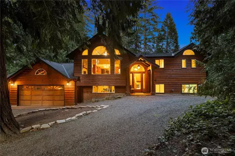 1824 220th Ave SE, Sammamish, WA 98075
