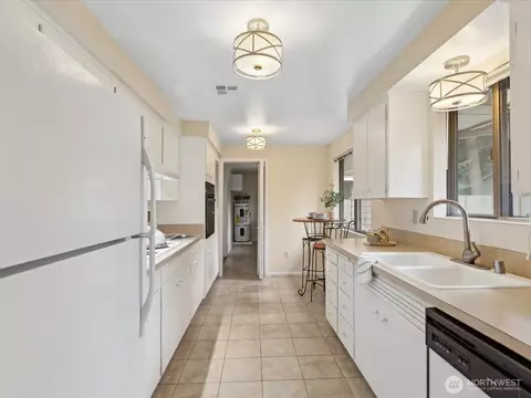 2018 96th Pl SE, Everett, WA 98208 photo 10
