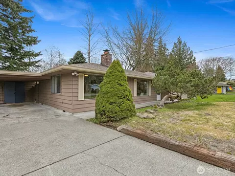 2018 96th Pl SE, Everett, WA 98208