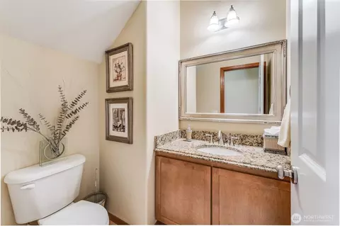 Bath - 18615 13th Dr SE, Bothell, WA 98012 photo 3 of 5