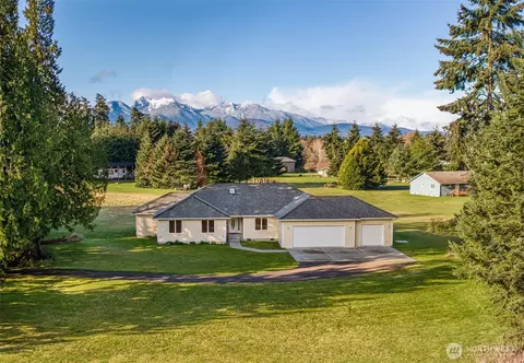 93 Lancaster Ln, Port Angeles, WA 98362