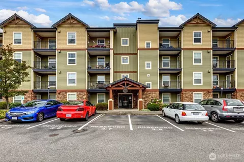 700 32nd St #A305, Bellingham, WA 98225