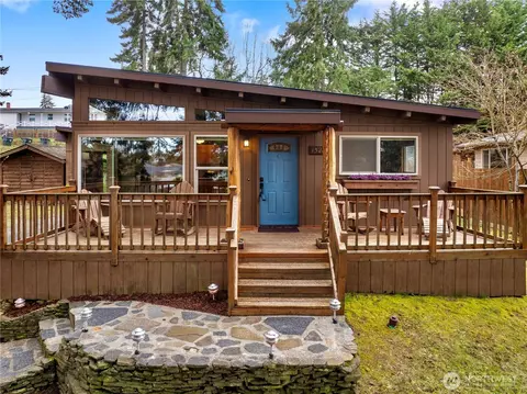 1528 W 11th St, Port Angeles, WA 98363