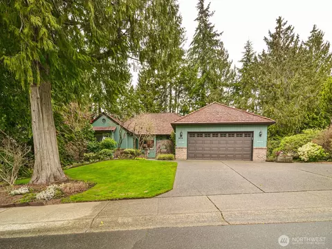 914 NW 165th Pl, Shoreline, WA 98177