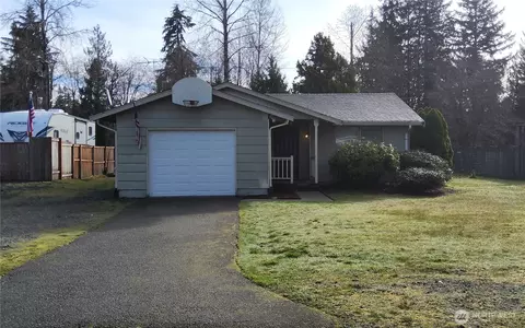 15911 121st Avenue Ct E, Puyallup, WA 98374