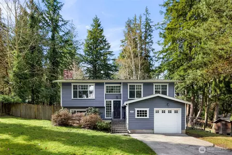 1013 Austin St, Bellingham, WA 98229