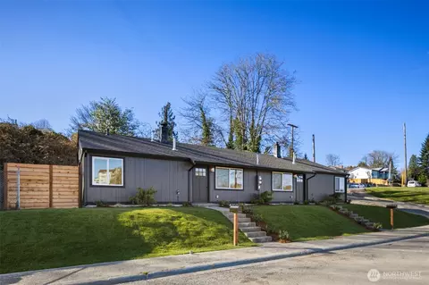 1737 Bloomington Ave, Bremerton, WA 98312