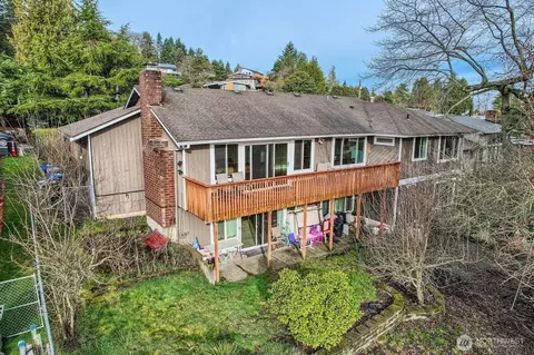426 Stevens Ave NW, Renton, WA 98057