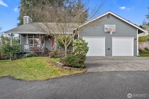 19721 58th Ave NE, Kenmore, WA 98028