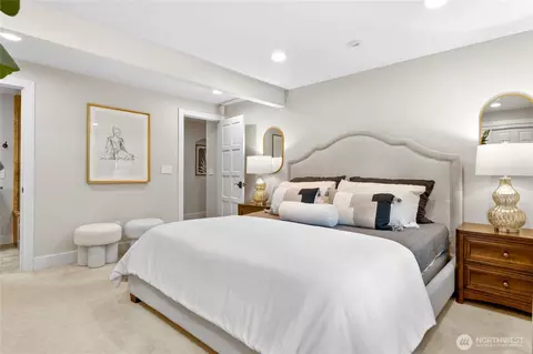 Bedroom - 18403 Baldwin Rd, Bothell, WA 98012 photo 1 of 4