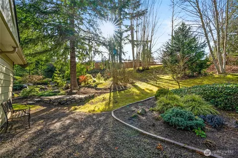 Exterior - 18403 Baldwin Rd, Bothell, WA 98012 photo 10 of 10