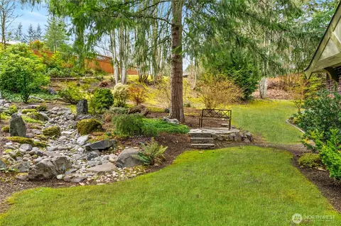 Exterior - 18403 Baldwin Rd, Bothell, WA 98012 photo 6 of 10